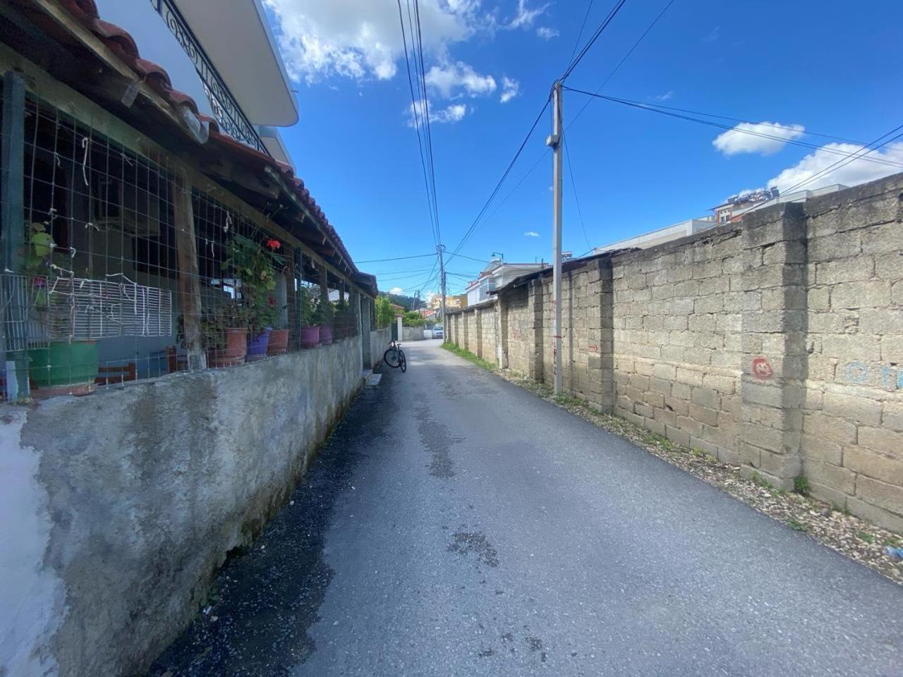 Guesthouse Seli Berat Exterior foto